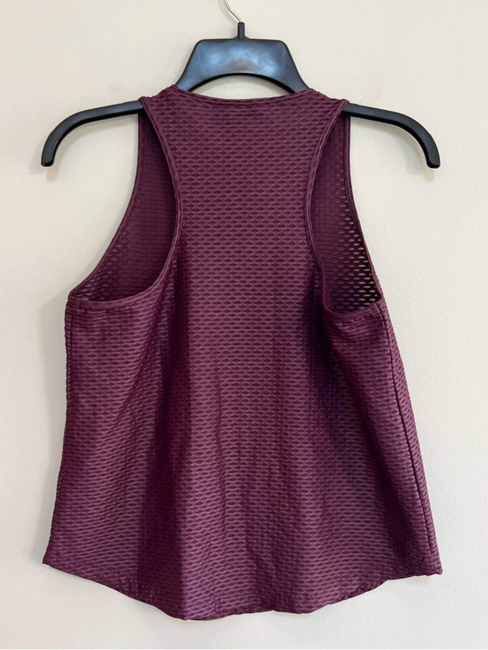 Koral x Ilana Kugel Aerate Shiny Netz Racerback Tank Top, Eggplant Purple, sz S - Picture 2 of 10